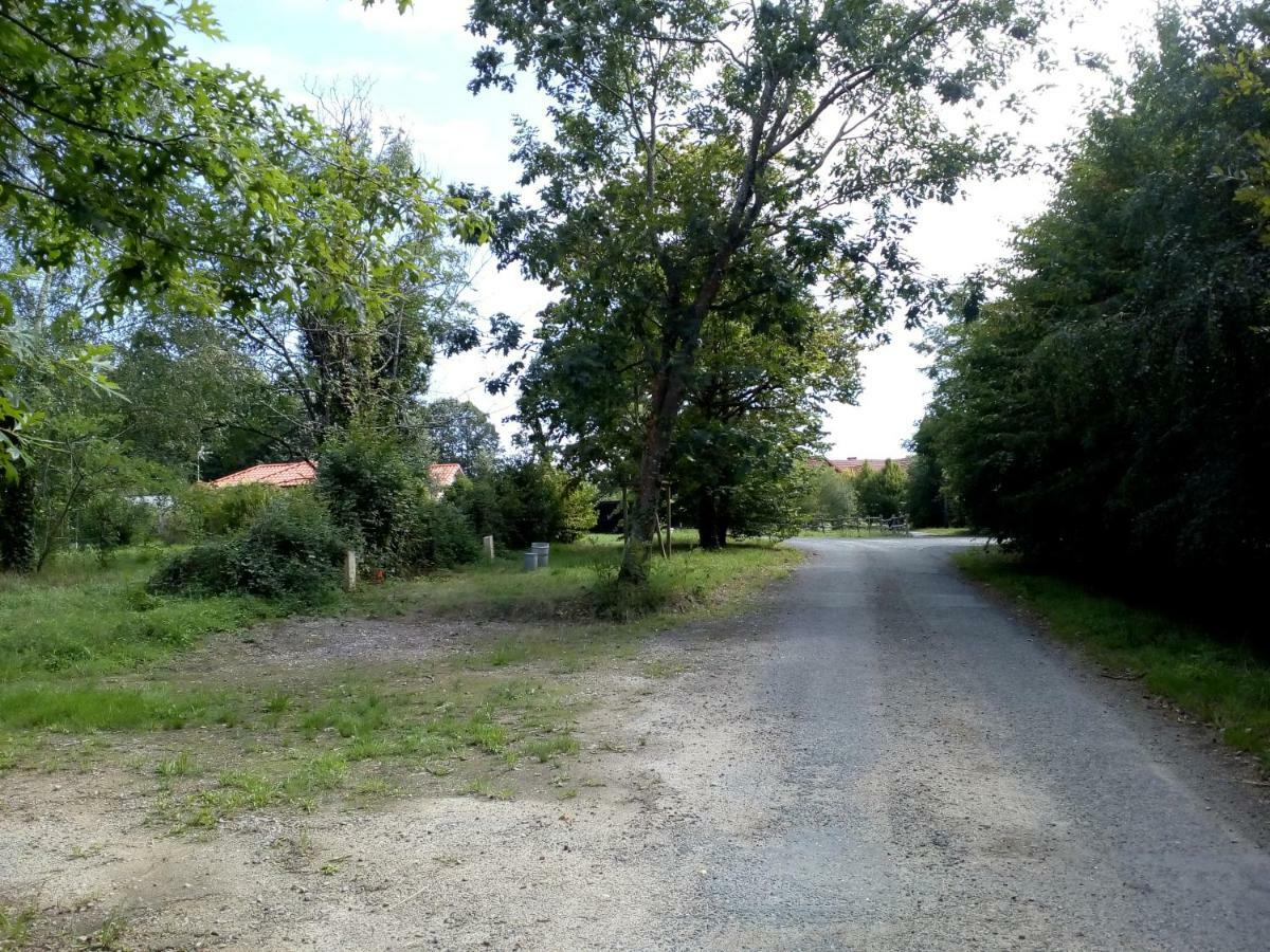 Villa D'Eau Douce Les Achards  Экстерьер фото
